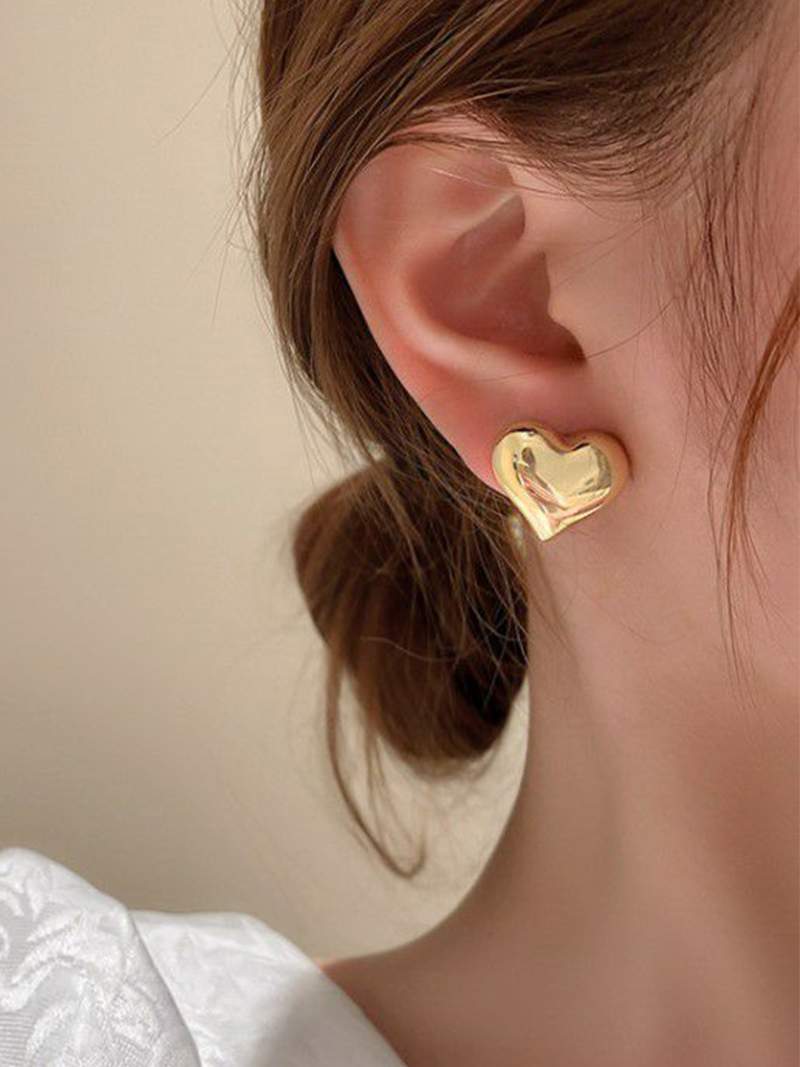 Novaya | Heart Earrings