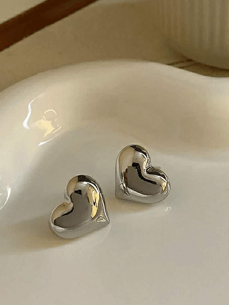 Novaya | Heart Earrings