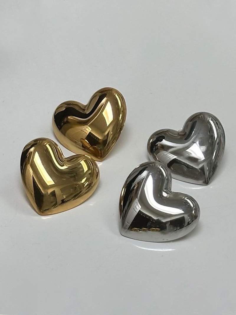 Novaya | Heart Earrings