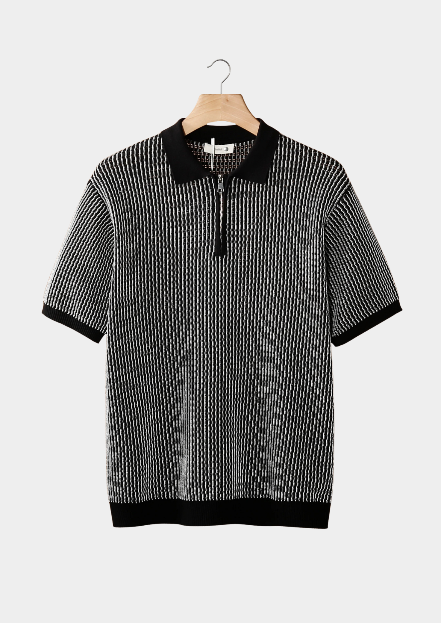 Novaya | Linear Zip Polo